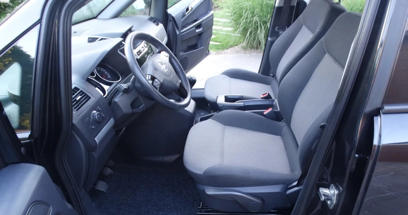 Opel Zafira cena 34900 przebieg: 114000, rok produkcji 2014 z Września małe 172
